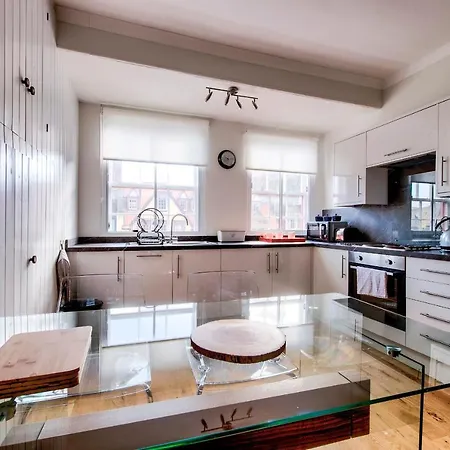 Pass The Keys Modern 3 Bed Flat On The Historic Royal Mile Apartment Edinburgh Exterior photo